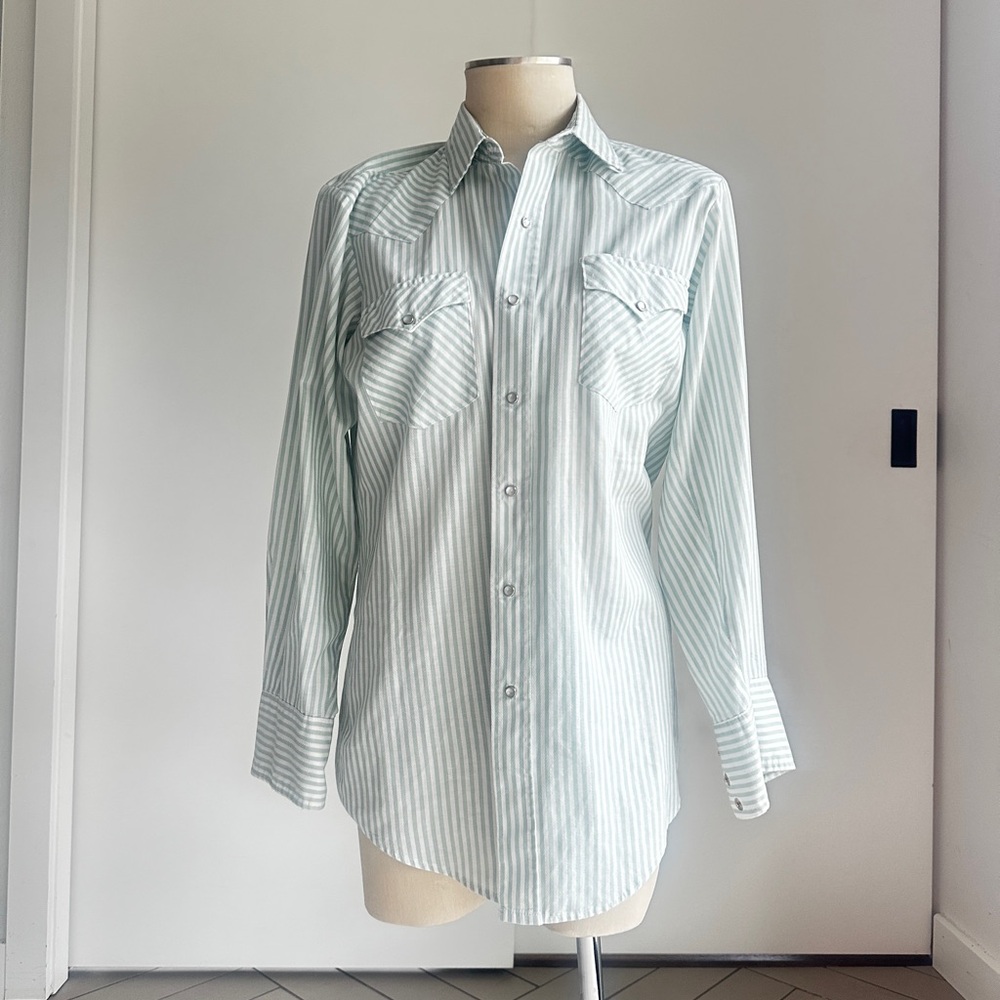Karma Men's Mint Striped Button Down Shirt